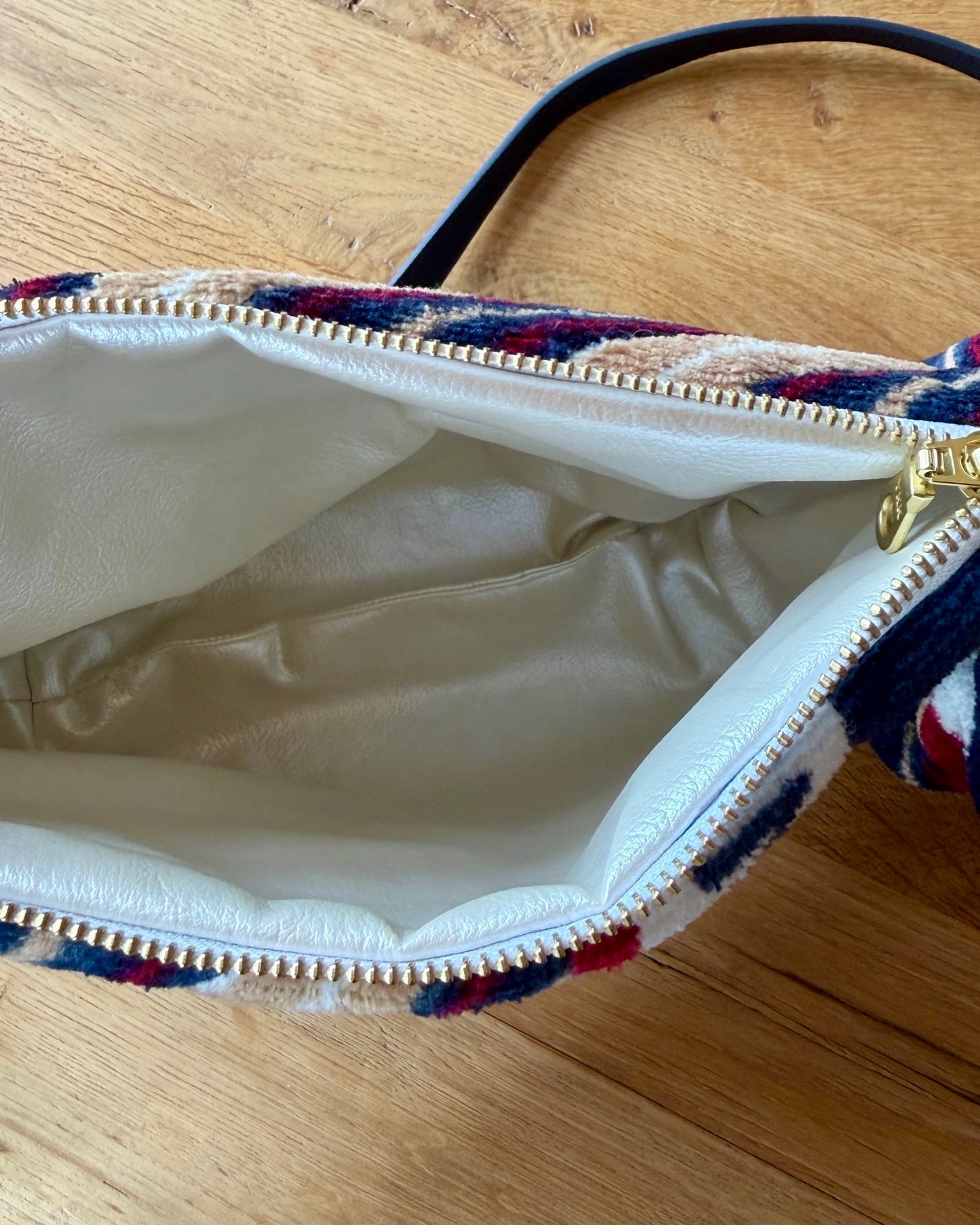 Ophelia Designer Crossbody Clutch Yves Saint Laurent