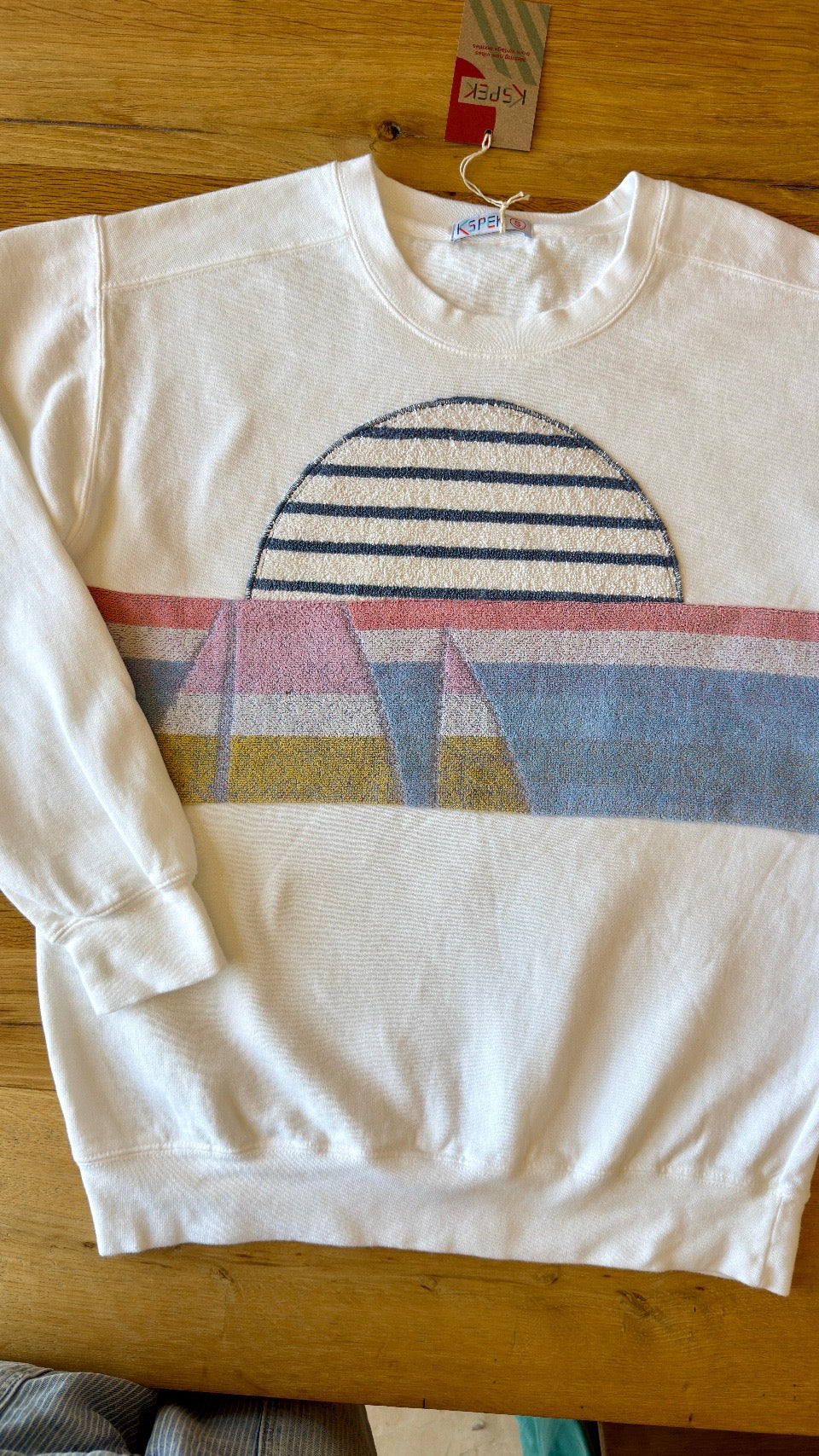 Small White Sunset Chaser "Vintage Shoreline"