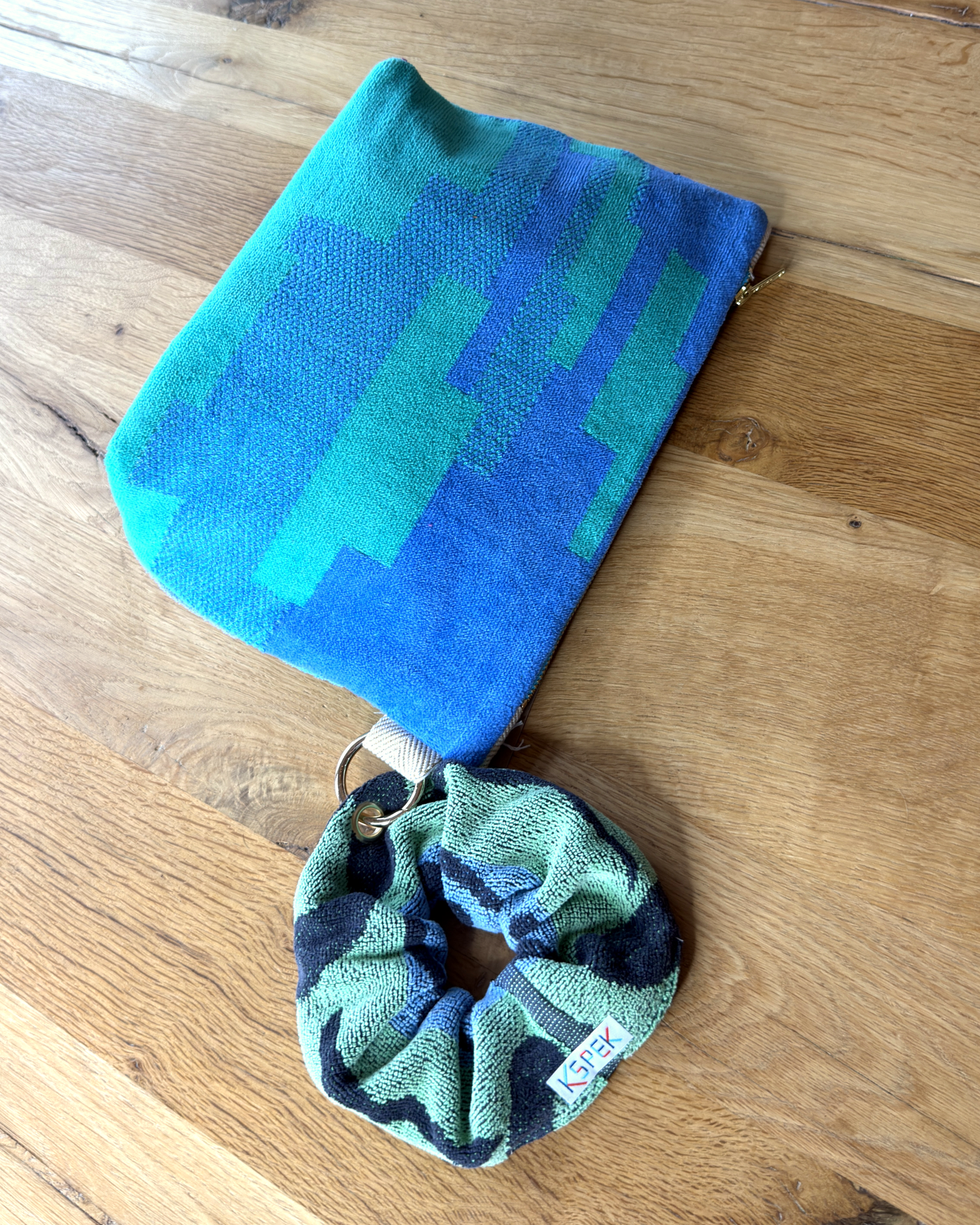Repurposed Towel Beach Clutch “Splash 2” — handmade by Kspek from upcycled vintage textiles, view 6