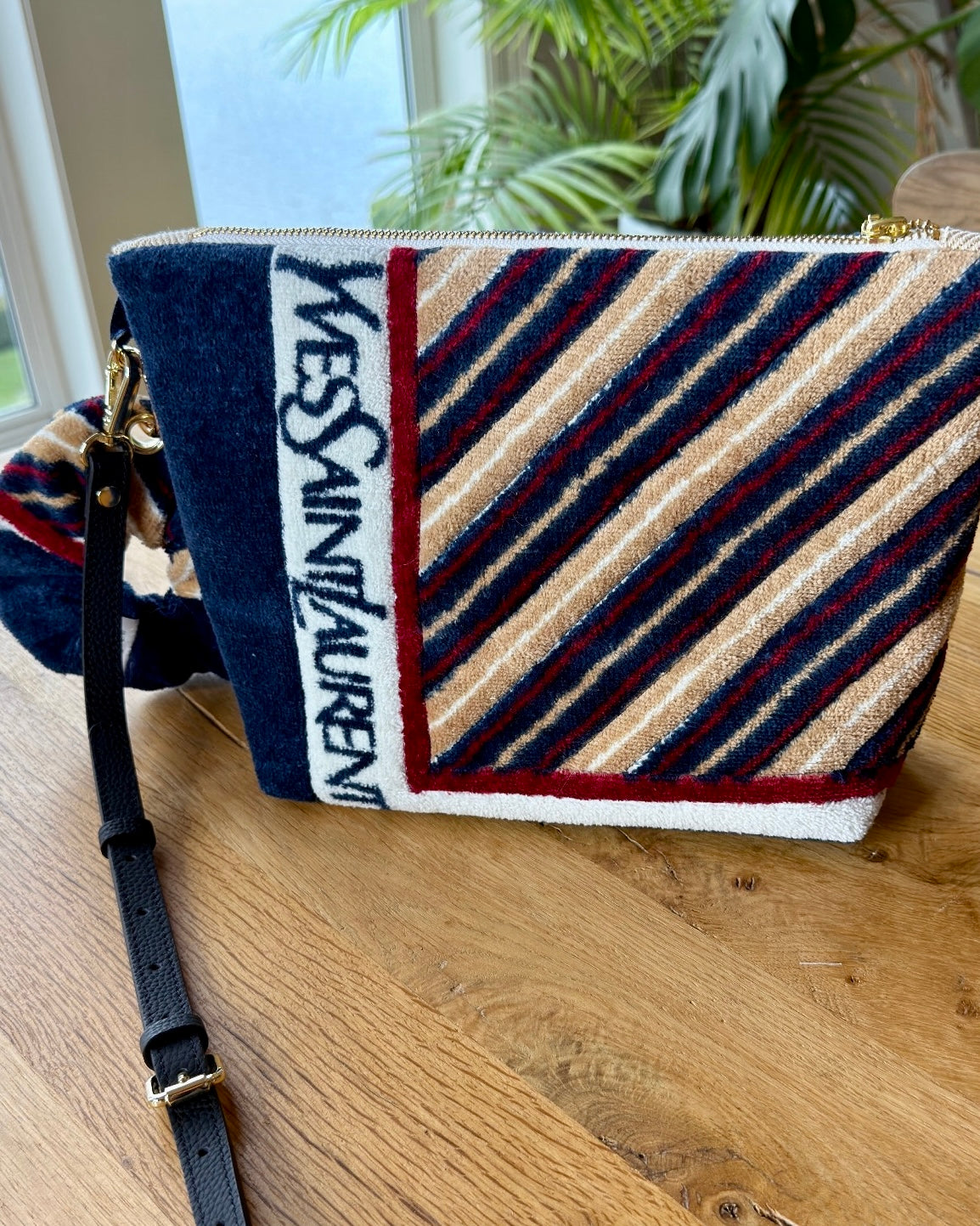 Ophelia Designer Crossbody Clutch Yves Saint Laurent