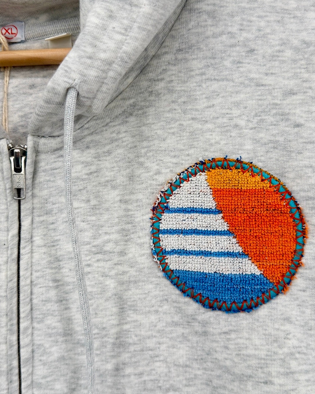 XLarge Light Heather Grey Making a Scene "Sunset Sail" Zip Up Hoodie