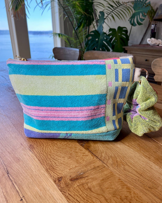 Repurposed Towel Beach Clutch ”Tabby Cat Stripes”