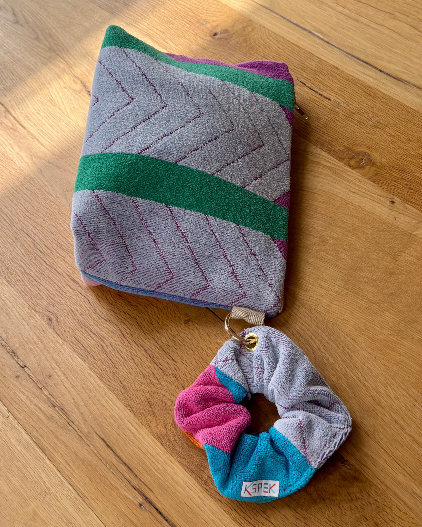 Repurposed Towel Beach Clutch “Retro Wave” — handmade by Kspek from upcycled vintage textiles, view 4