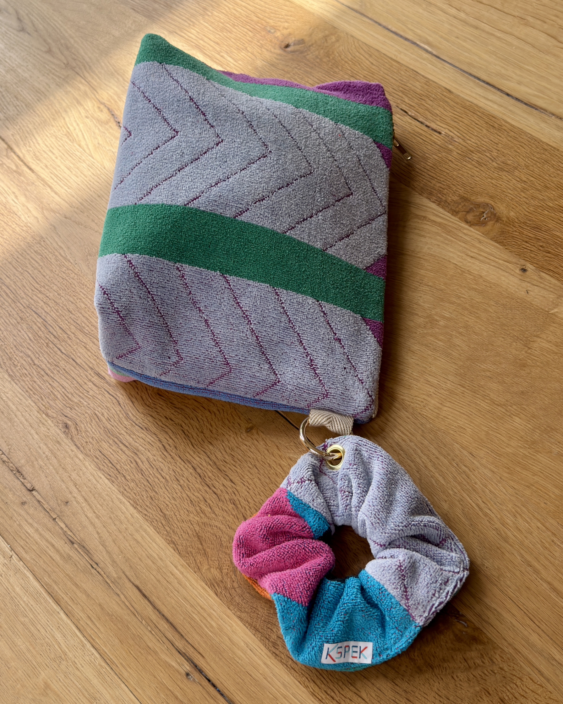 Repurposed Towel Beach Clutch “Retro Wave” — handmade by Kspek from upcycled vintage textiles, view 4