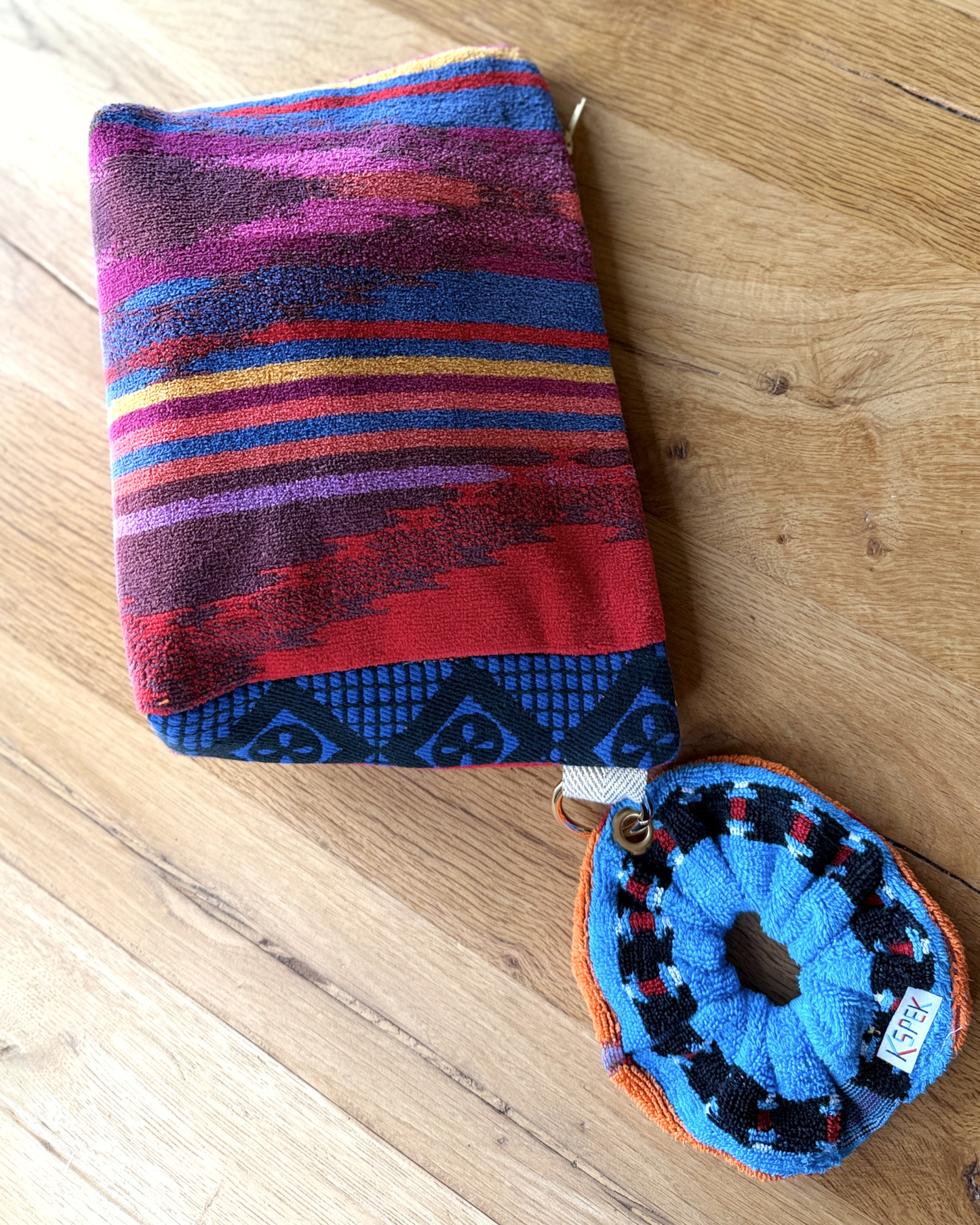 Repurposed Towel Beach Clutch “Horizon Vibes” — handmade by Kspek from upcycled vintage textiles, view 6