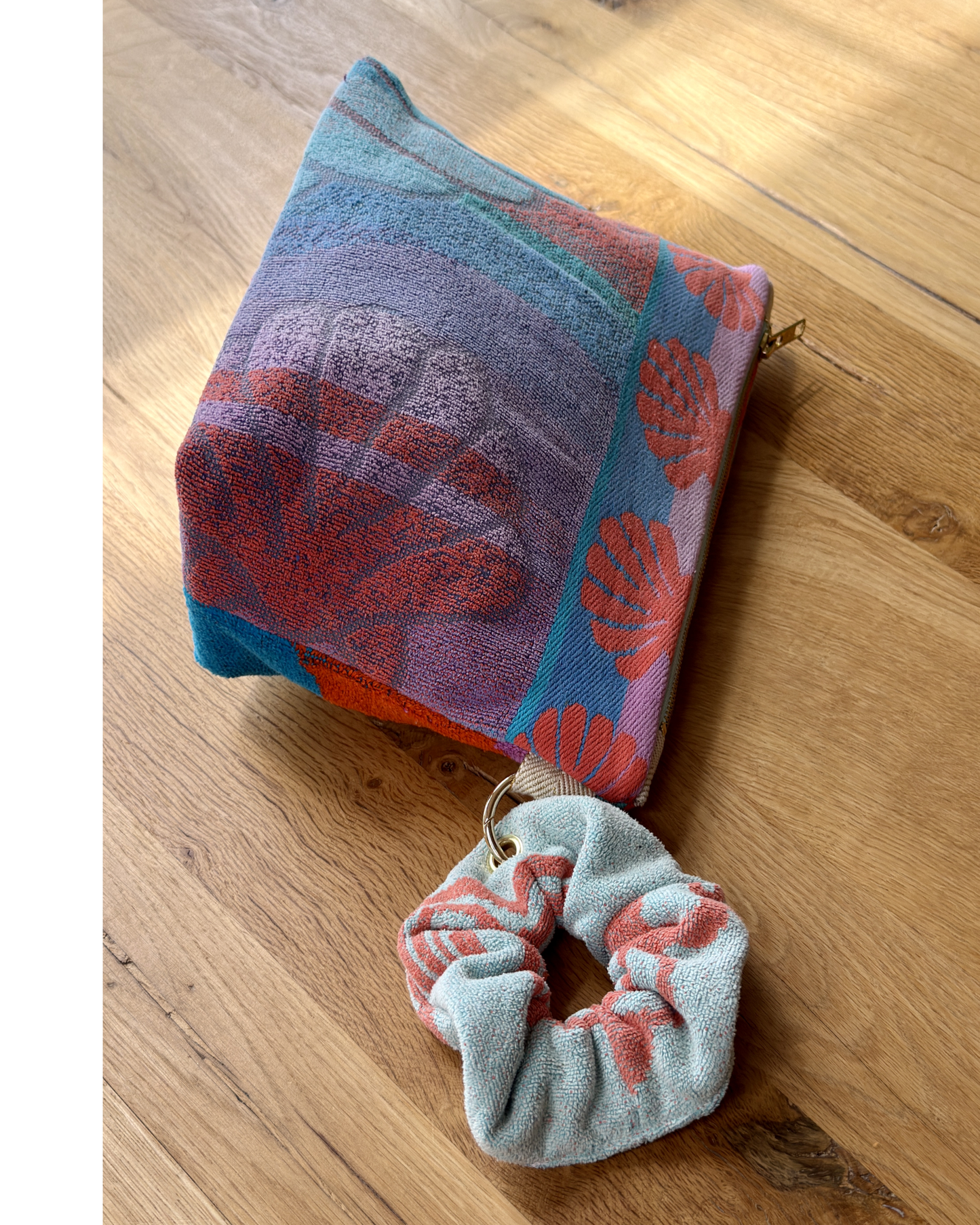 Repurposed Towel Beach Clutch “Shelly Day” — handmade by Kspek from upcycled vintage textiles, view 2