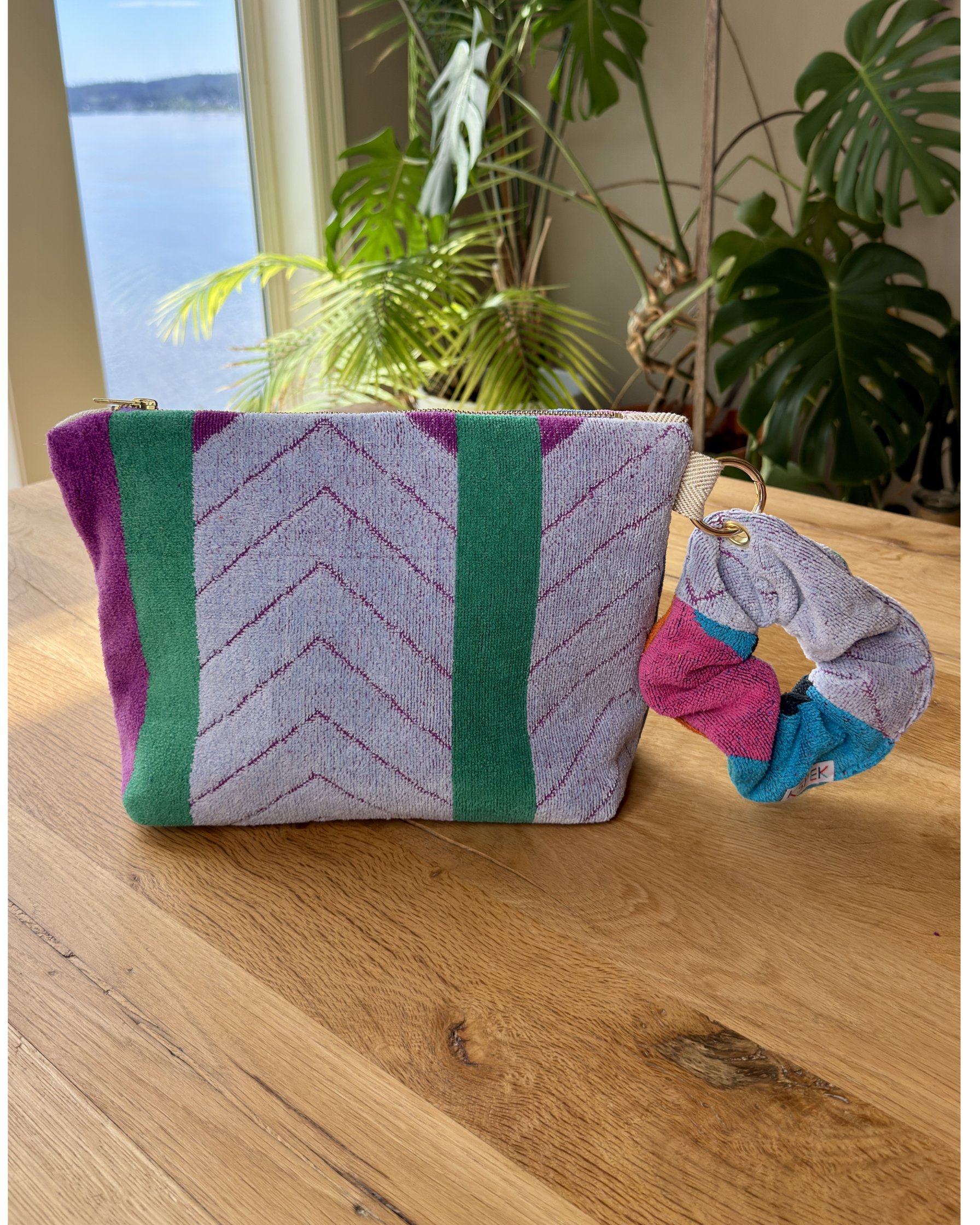 Repurposed Towel Beach Clutch “Retro Wave” — handmade by Kspek from upcycled vintage textiles, view 2