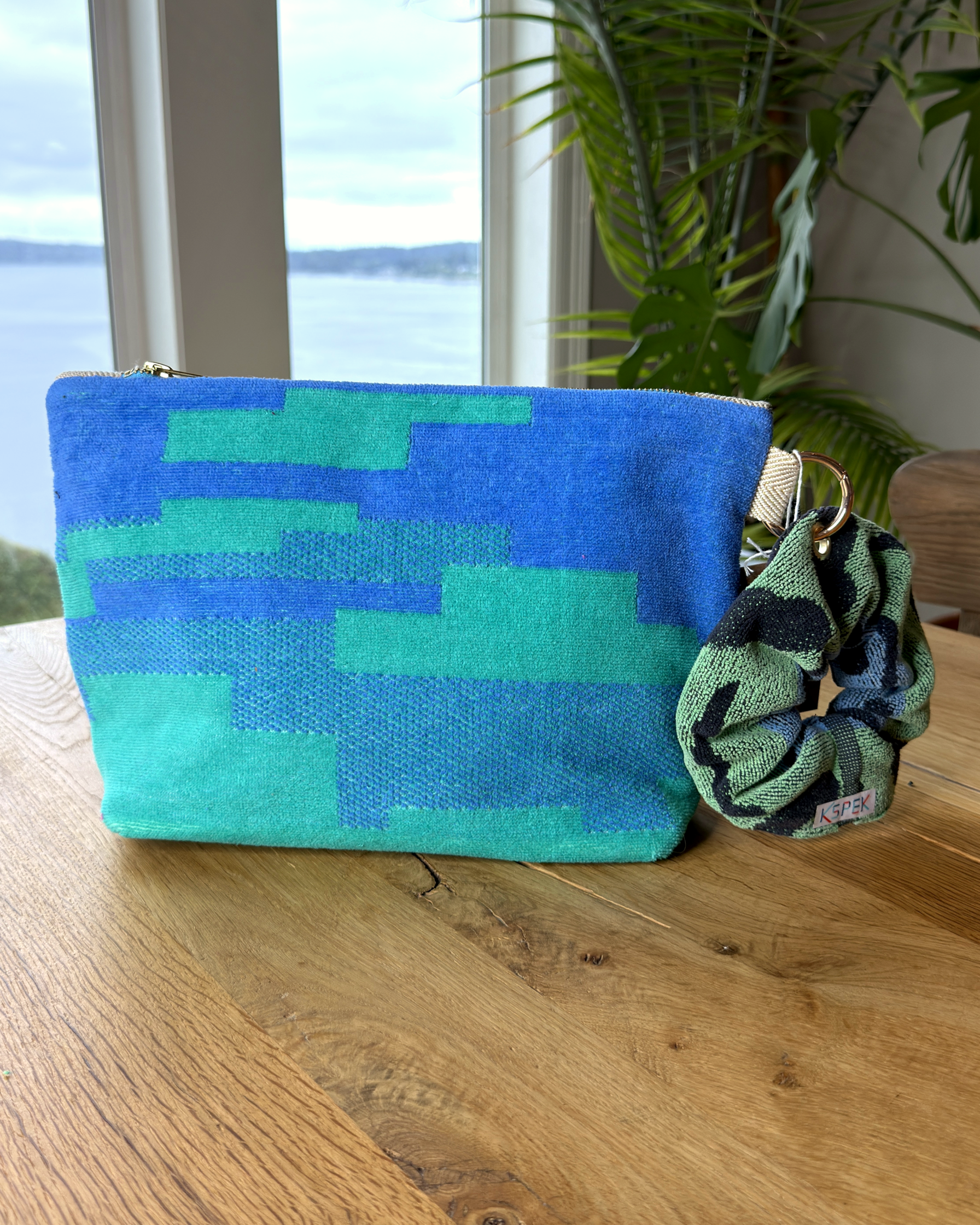 Repurposed Towel Beach Clutch “Splash 2” — handmade by Kspek from upcycled vintage textiles, view 4