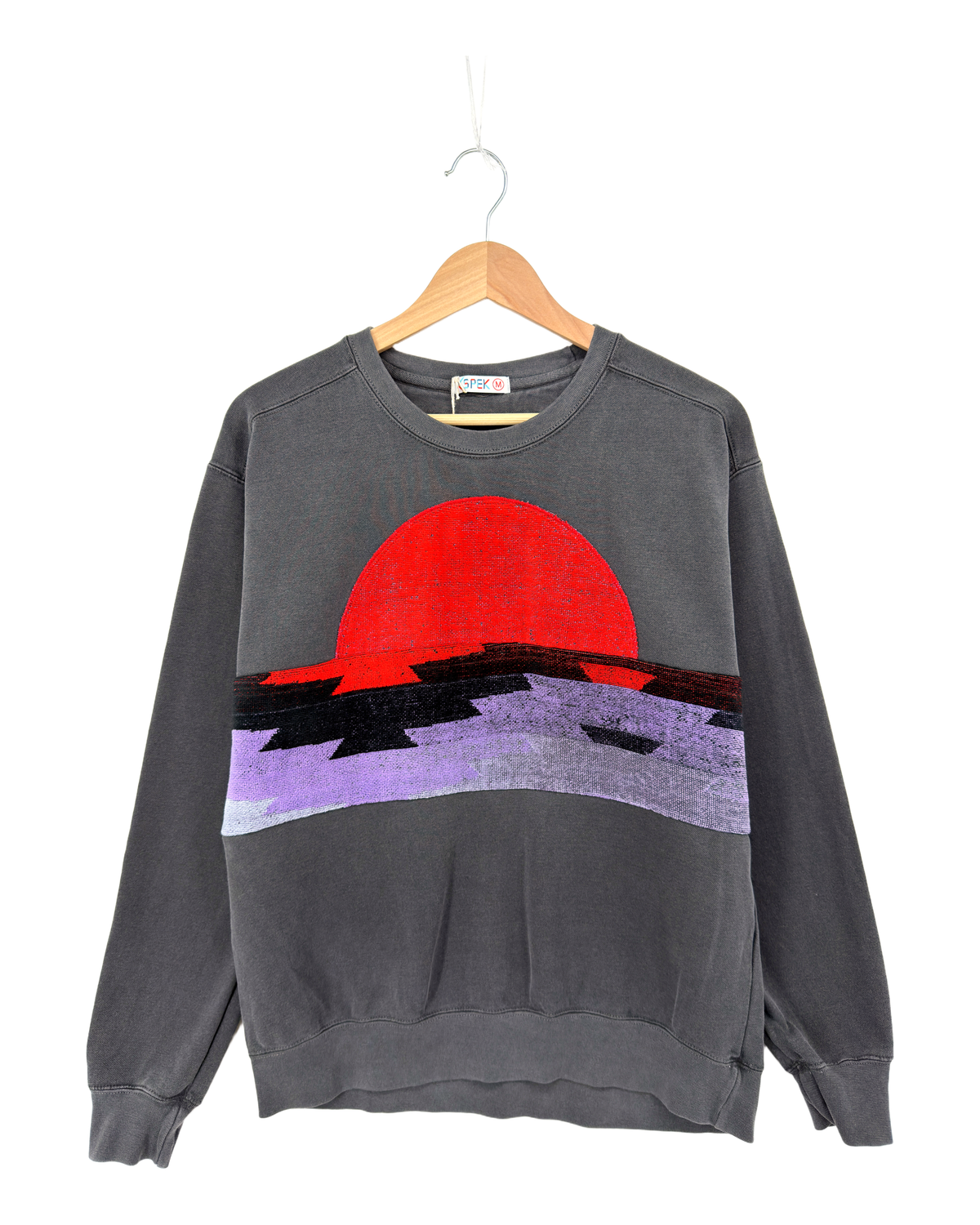 Medium Pepper Sunset Chaser Crimson Horizon Crest