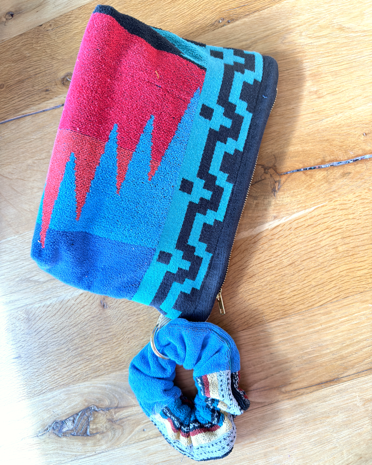 Repurposed Towel Beach Clutch “Tidal Horizon” — handmade by Kspek from upcycled vintage textiles, view 6