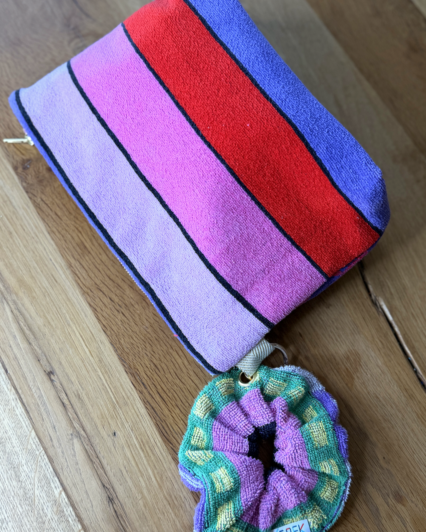 Repurposed Towel Beach Clutch “Coastal Groove” — handmade by Kspek from upcycled vintage textiles, view 5