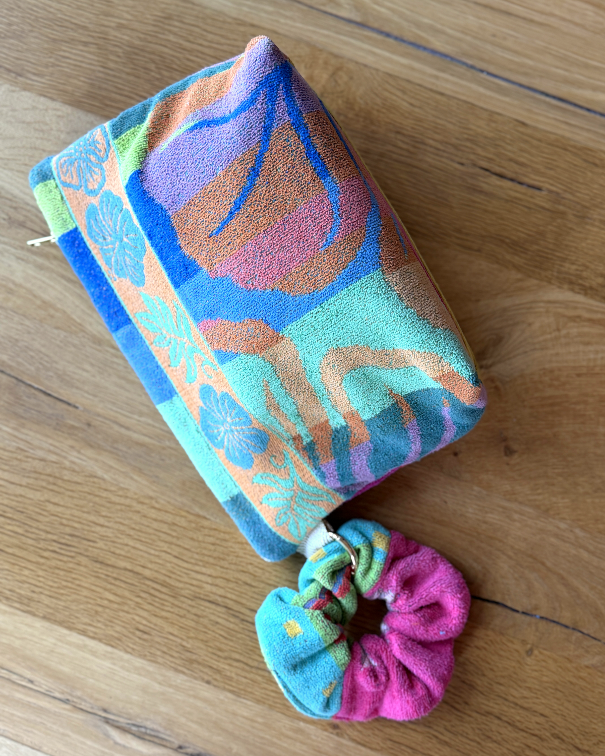 Repurposed Towel Beach Clutch “Horizon Wave” — handmade by Kspek from upcycled vintage textiles, view 5