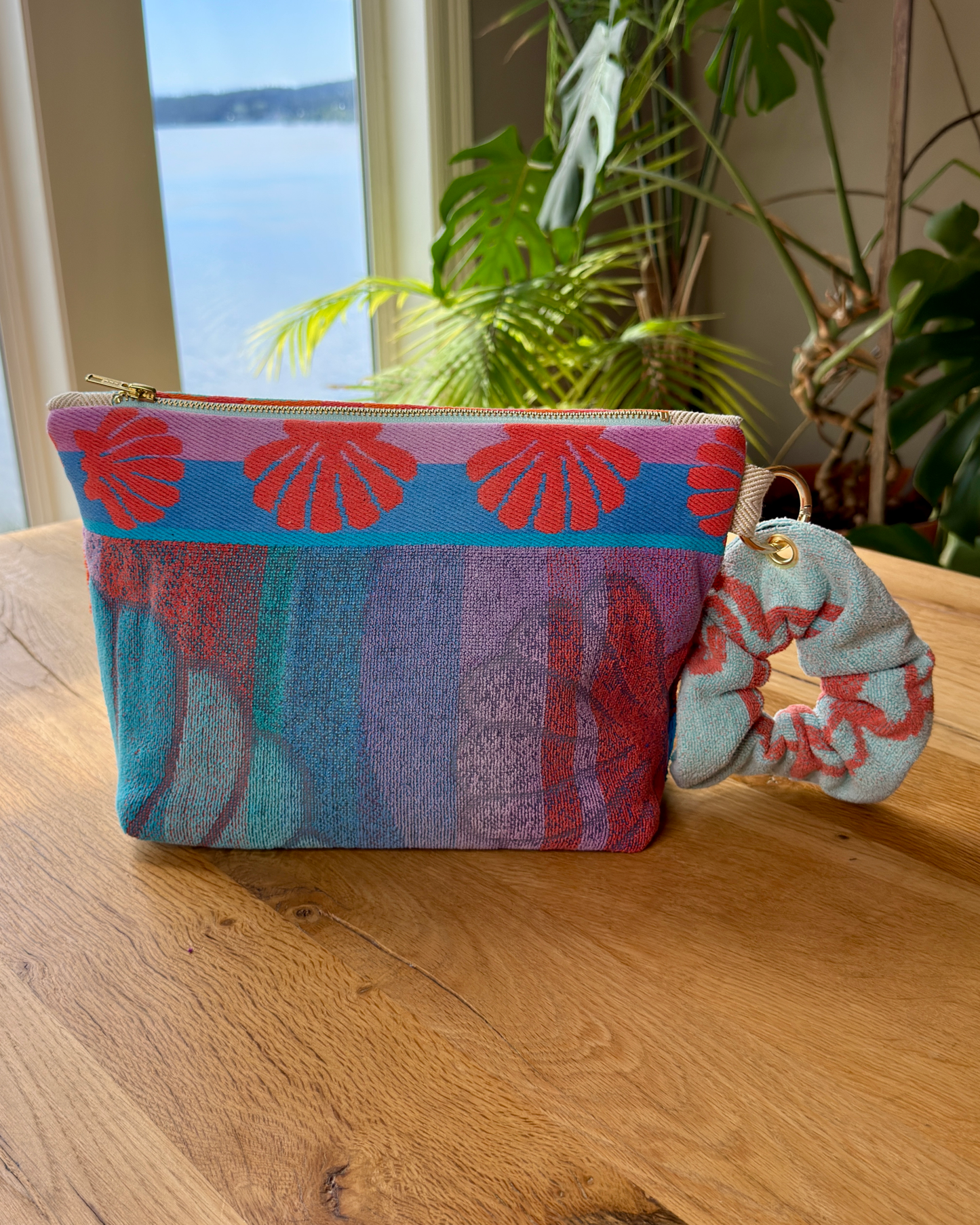 Repurposed Towel Beach Clutch “Shelly Day” — handmade by Kspek from upcycled vintage textiles