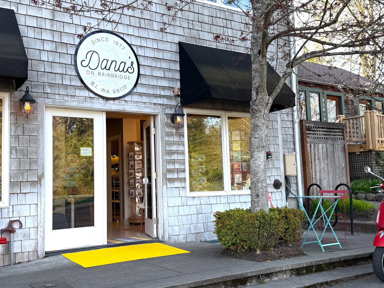 Dana's + Wilder Grace